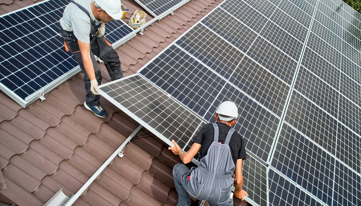 Zu den Angeboten Balkonkraftwerke bei Amazon Vorteile Balkonkraftwerk